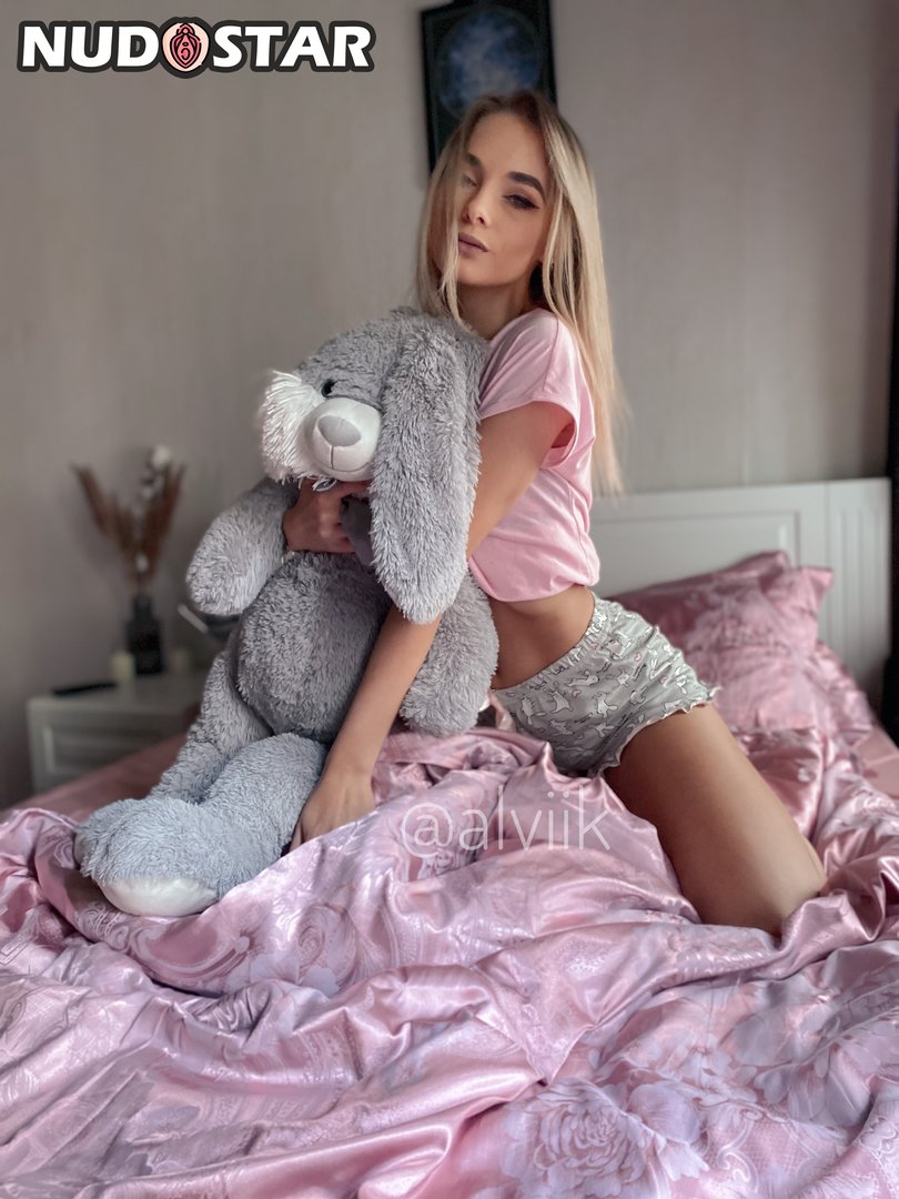 Alviik Leaked Photo 1