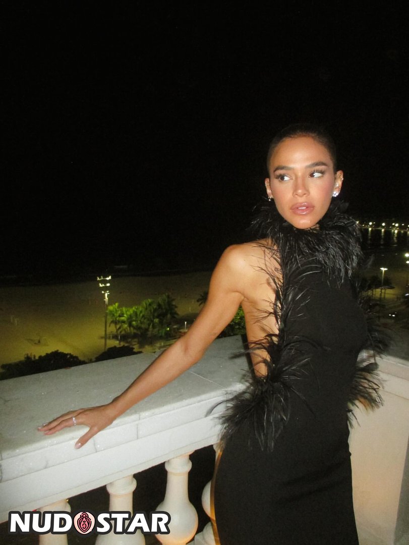 Bruna_Marquezine Leaked Photo 17