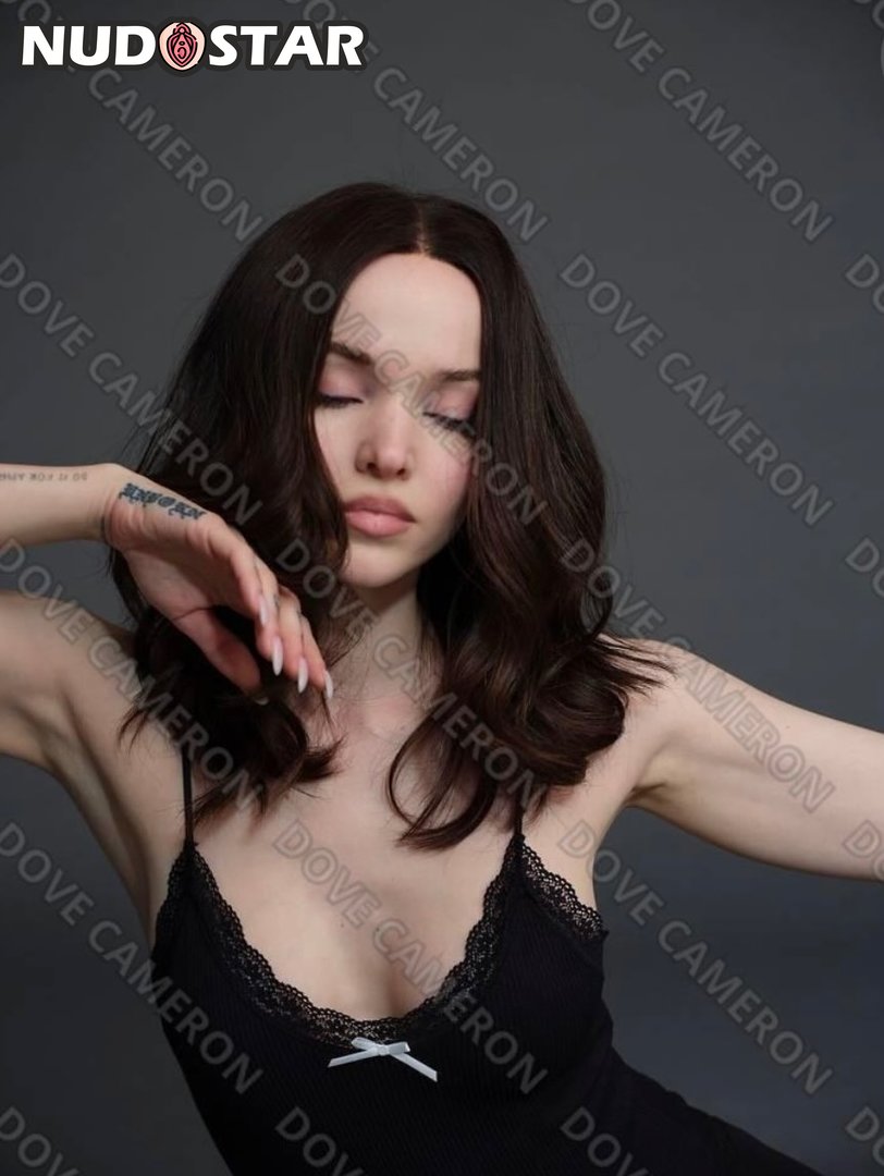 Dove_Cameron Leaked Photo 5