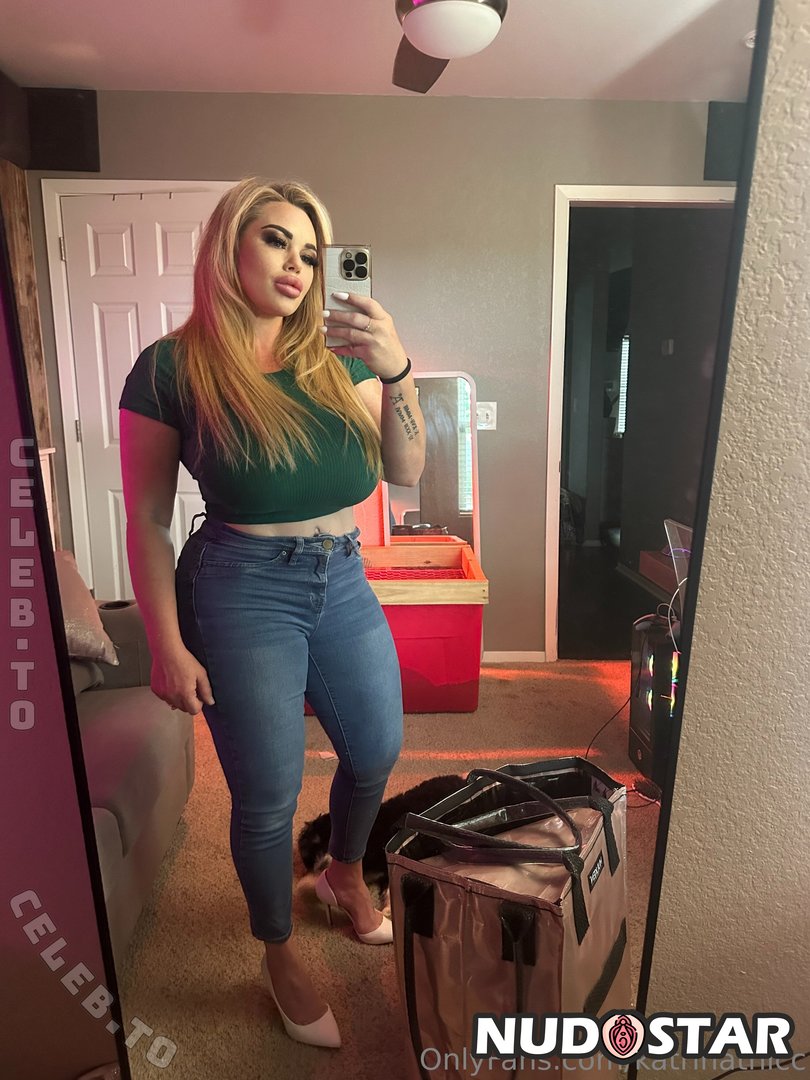 Katrina_Thicc Leaked Photo 12