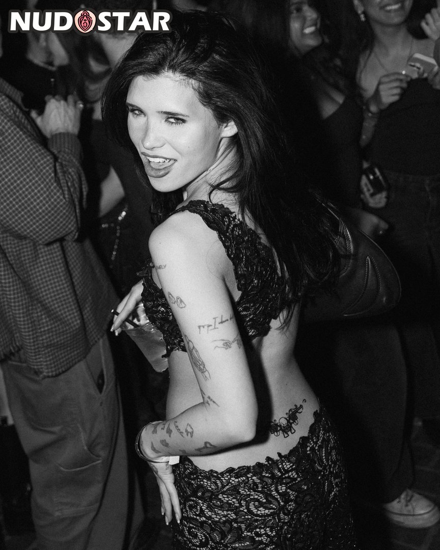 Nessa_Barrett Leaked Photo 8