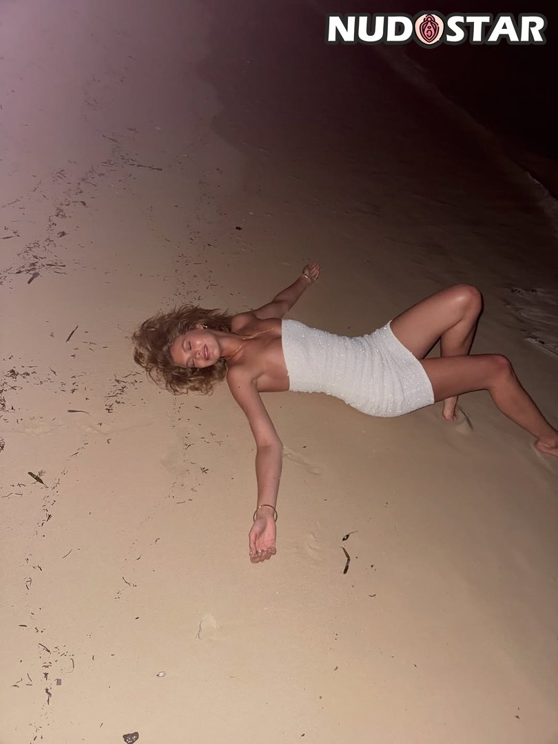 Abigael_Boivin Leaked Photo 4