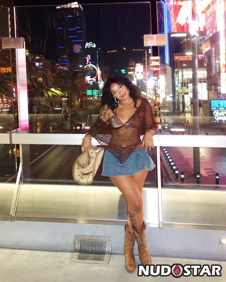 Kehaulanii Leaked Photo 10