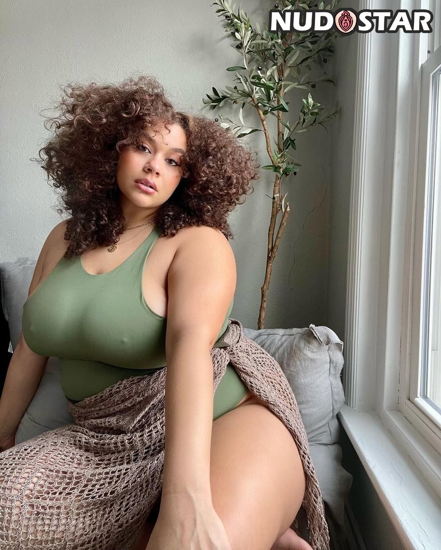 Khloe_Katera Leaked Photo 18