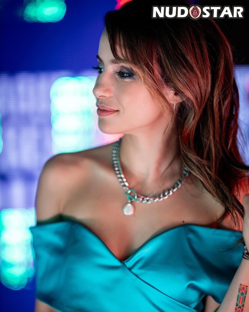 Laure_Valee Leaked Photo 3