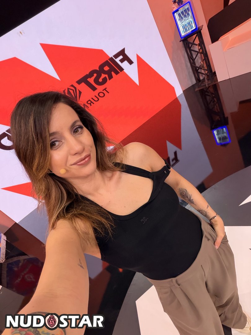 Laure_Valee Leaked Photo 7
