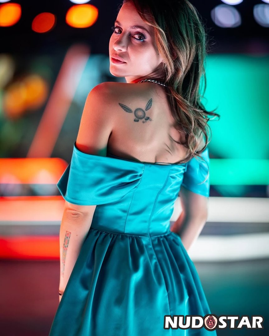 Laure_Valee Leaked Photo 8