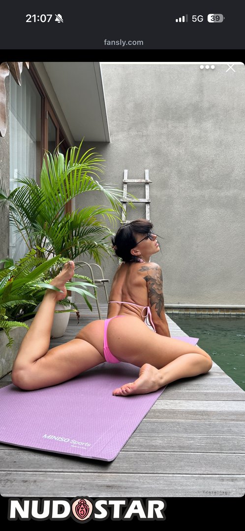 Leeloofit Leaked Photo 7