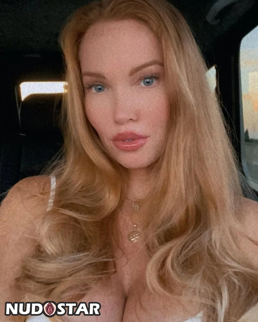 Elizabeth_Ostrander Leaked Photo 14
