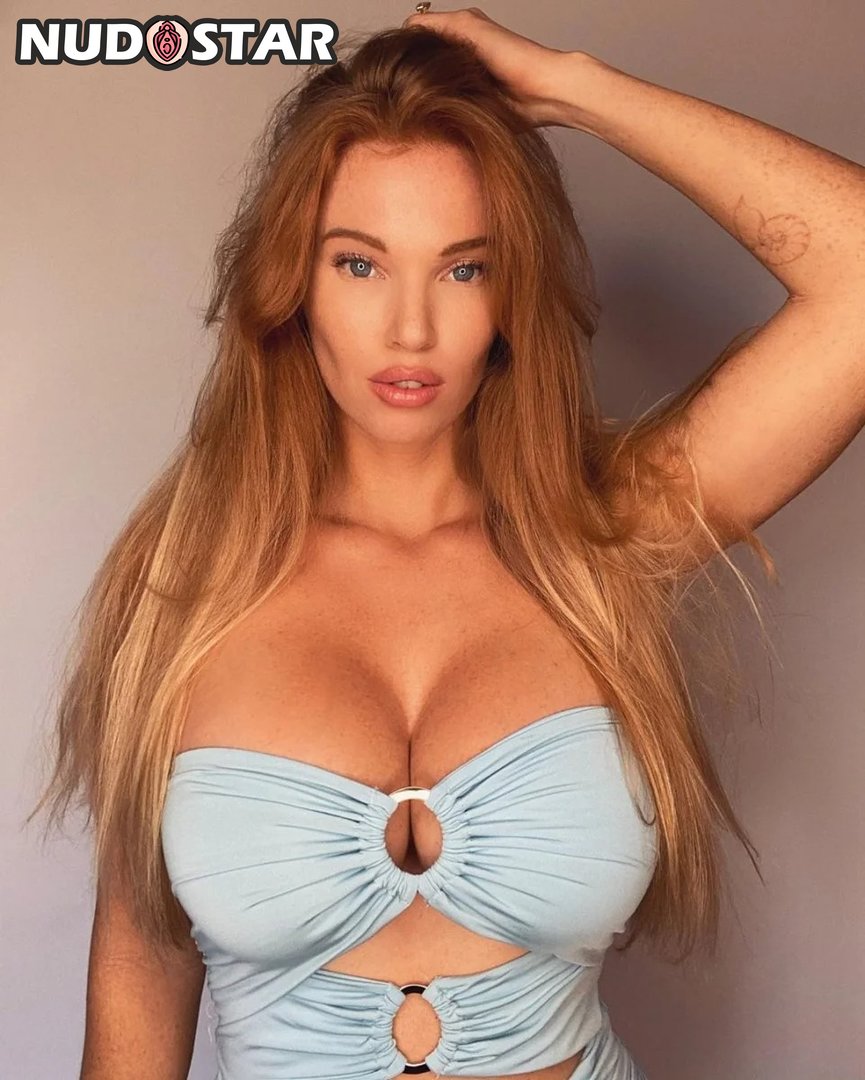 Elizabeth_Ostrander Leaked Photo 8