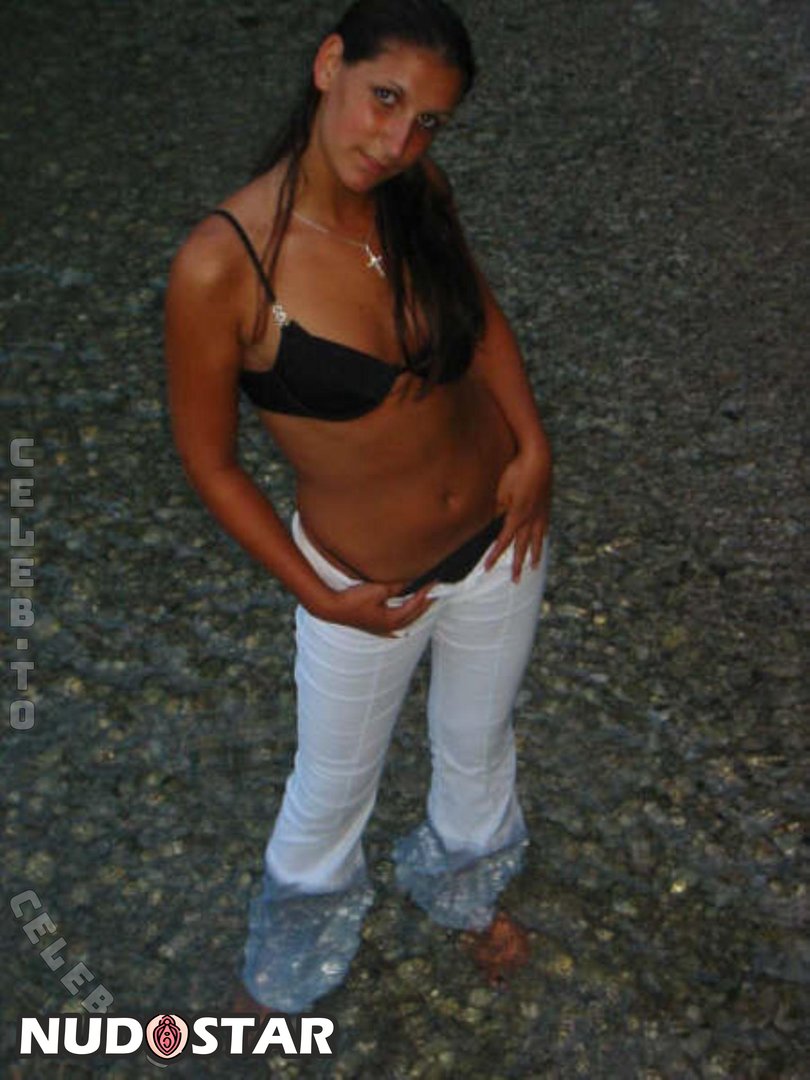 Steffi_Alex Leaked Photo 5