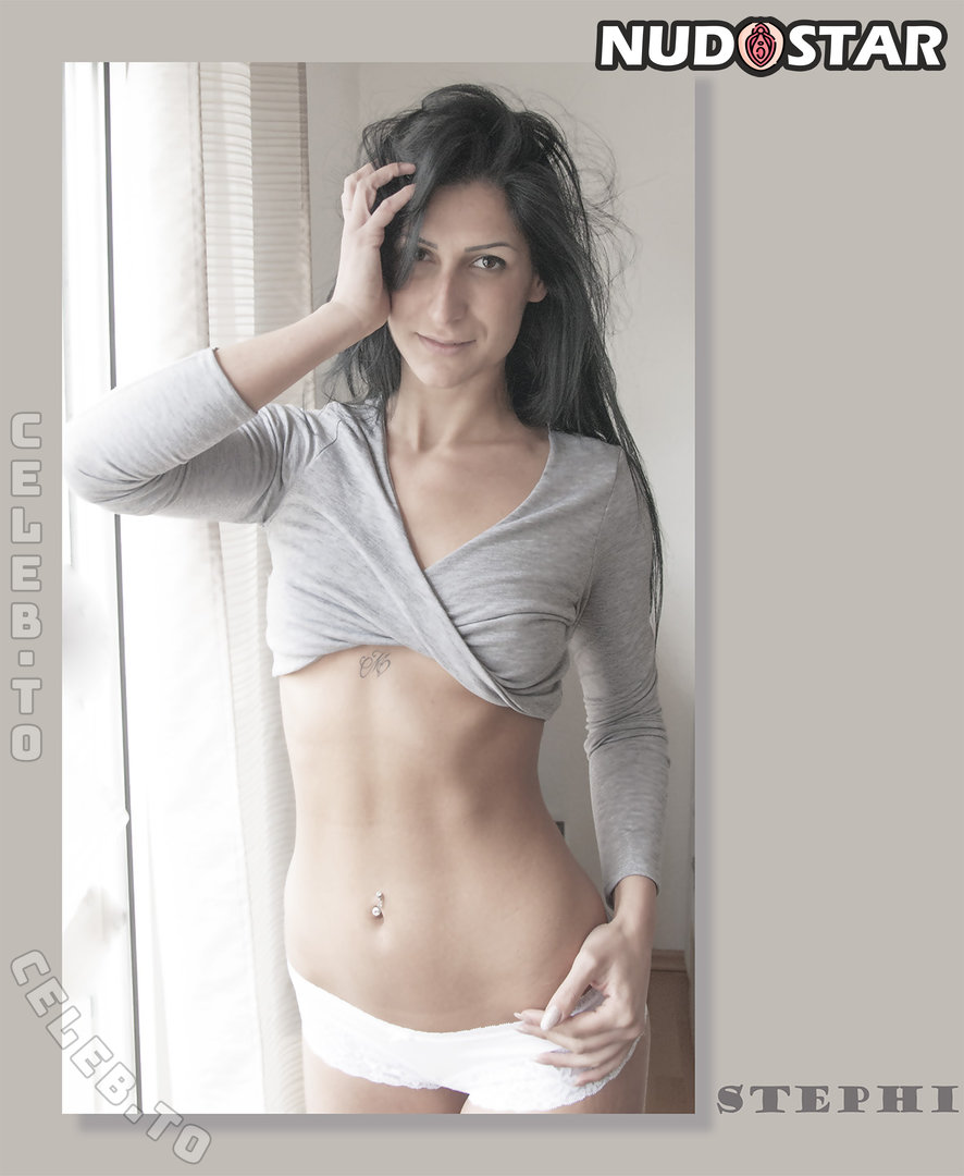 Steffi_Alex Leaked Photo 8